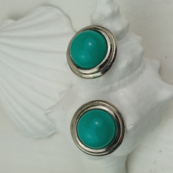 ♥️Bundle Only♥️ Vintage Silver and Turquoise Blue Grean Clipon Earrings - Picture 6 of 7